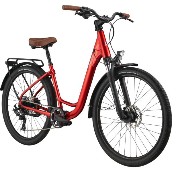 Cannondale Adventure EQ citypyörä etuviistosta kuvattuna