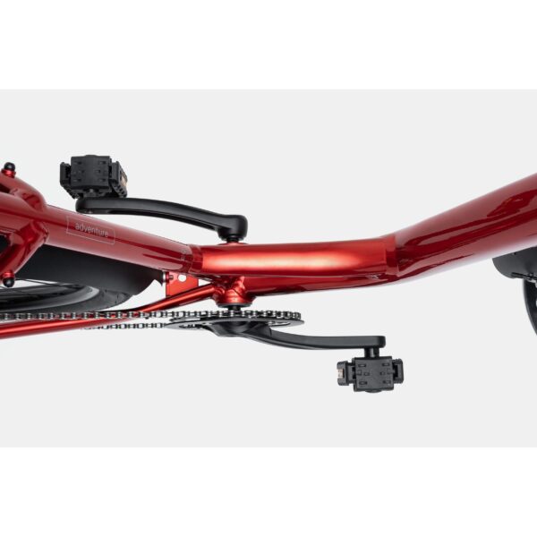 Cannondale Adventure EQ citypyörän polkimet käännettyinä