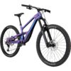 Cannondale Jekyll 2 täysjousitettu maastopyörä etuviistosta kuvattuna