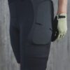 POC Synovia VPD Shorts suojashortsit päällä