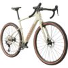 Valkoinen Cannondale Topstone Carbon 3 GRX 1x gravel-pyörä etuviistosta kuvattuna