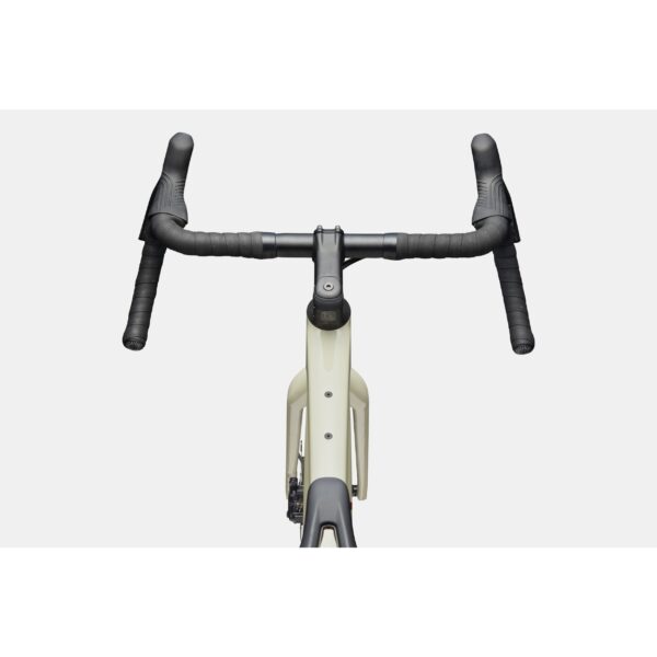 Valkoisen Cannondale Topstone Carbon 3 GRX 1x gravel-pyörän ohjaamo