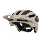 Oakley DRT3 MIPS pyöräilykypärä