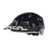 Musta Oakley DRT5 Maven MIPS pyöräilykypärä
