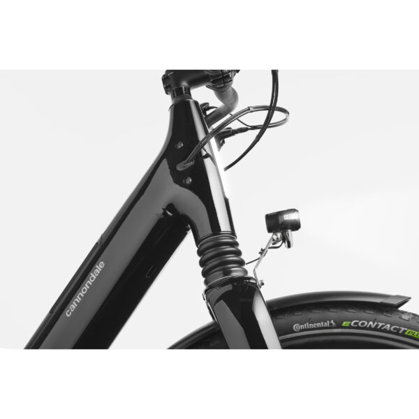 Cannondale Mavaro Neo 3 Low Step-Thru sähköcitypyörän etuvalot