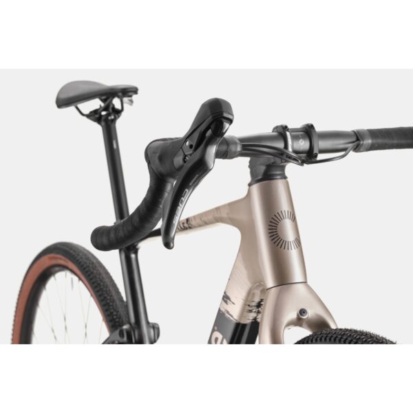 Cannondale Topstone Carbon 4 CUES 1x gravel-pyörän ohjaamo