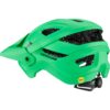 Vihreä Cannondale Terrus pyöräilykypärä takaviistosta kuvattuna