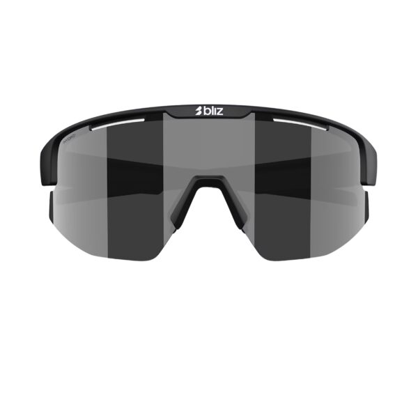 Bliz Matrix Matte Black Smoke Silver Mirror urheilulasit edestä kuvattuna sangat kiinni