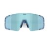 Bliz P003 Transparent Blue Ice Blue urheilulasit edestä kuvattuna sangat kiinni