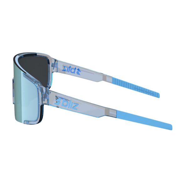 Bliz P003 Transparent Blue Ice Blue urheilulasit sivusta kuvattuna