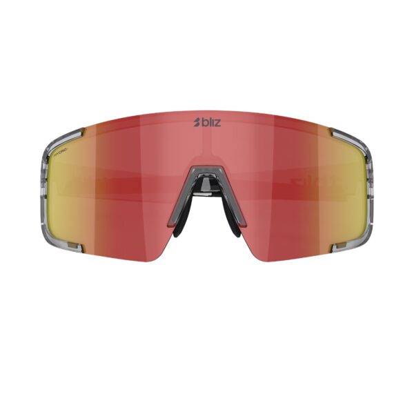 Bliz P003 Transparent Dark Grey Red urheilulasit edestä kuvattuna sangat kiinni