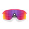 Oakley Sutro Lite S Pink Prizm Road urheilu/aurinkolasit edestä kuvattuna sangat kiinni