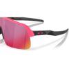 Oakley Sutro Lite S Pink Prizm Road urheilu/aurinkolasit yksityiskohta
