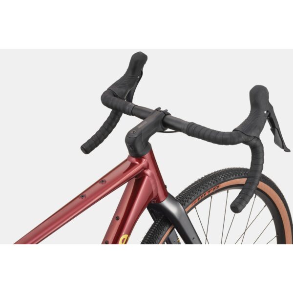 Punaisen Cannondale Topstone CAAD 1 GRX 1x gravel-pyörän ohjaamo