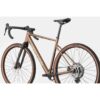 Ruskea Cannondale Topstone CAAD 1 GRX 1x gravel-pyörä takaviistosta kuvattuna